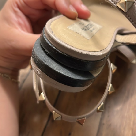 Valentino Rockstud Flats - Picture 6 of 10